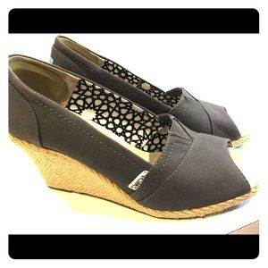 Toms wedge