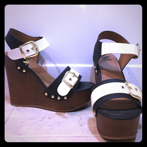 Shiekh Strapped Wedges