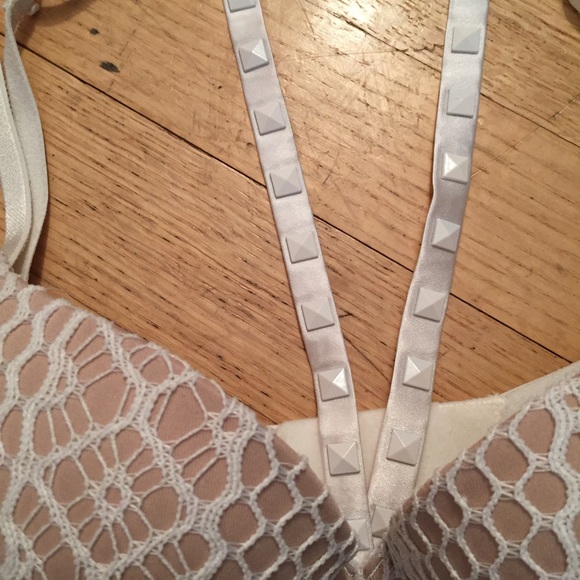 VS After Dark Lace Plunge Halter Thong Set! - Picture 4 of 8