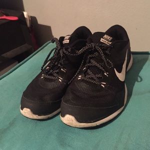 Nike flex re 5 training shoes