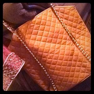 1 hr only sale! AMRITA SINGH purse!