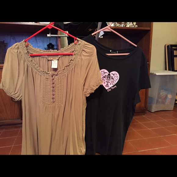 2 Short sleeve shirts.