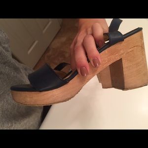 American Apparel Wooden Wedge