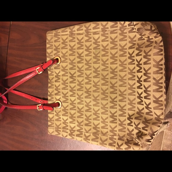 Michael Kors Purse - Picture 1 of 2