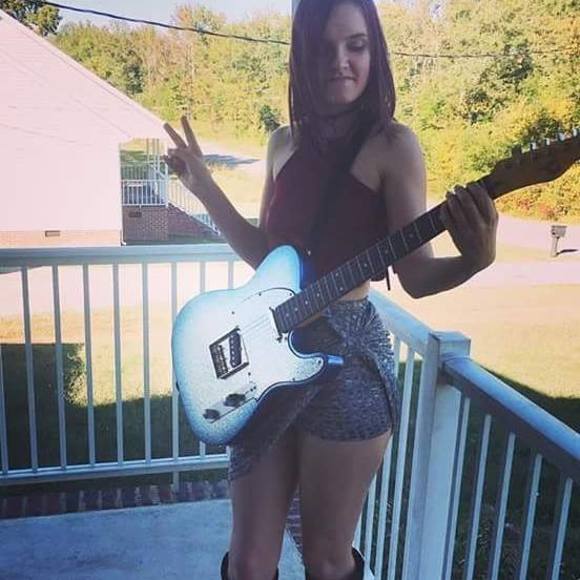 Meet your Posher, Tammy - Picture 1 of 1