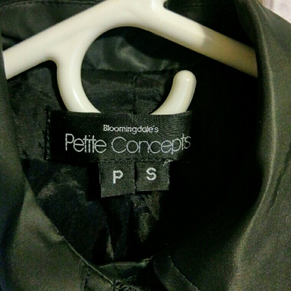 Petite Concepts by Bloomingdale's - Picture 3 of 3