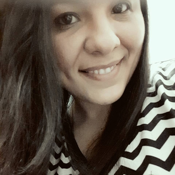 Meet your Posher, Lynda - Picture 1 of 1