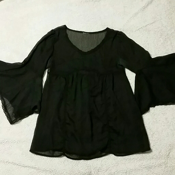 Black sheer top with tank top. XL