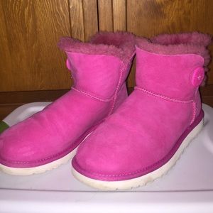 Pink short uggs💕