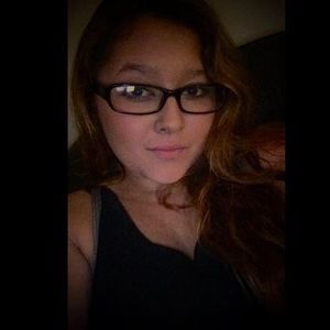 Meet your Posher, Vivi