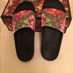 Gucci slide