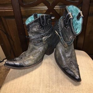 Corral size 10 short boot.