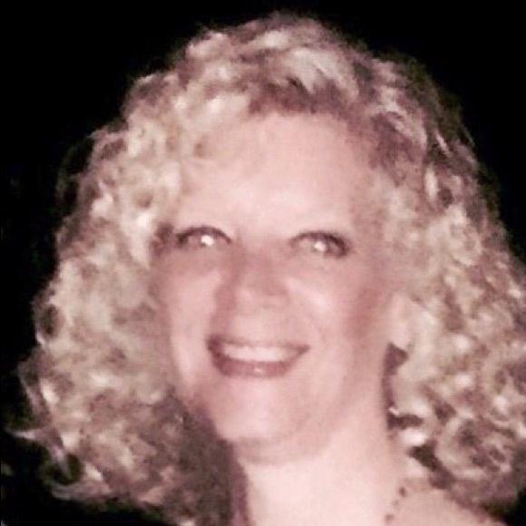 Meet your Posher, Carole