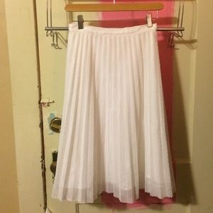 Pure White Pleated eyelet skirt size 16 (38 in.)