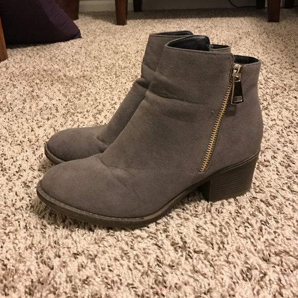 Gray booties size 8/39