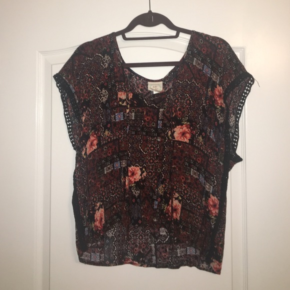 Patterned loose blouse
