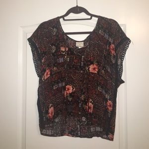 Patterned loose blouse