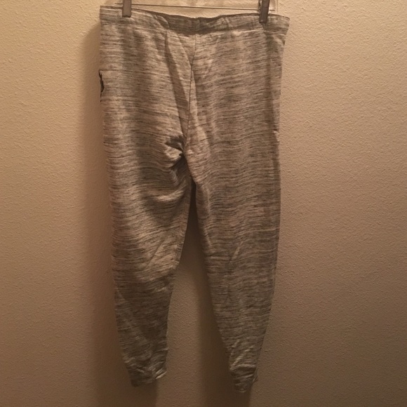 Forever 21 love joggers - Picture 2 of 3