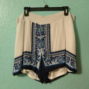 Flowy shorts