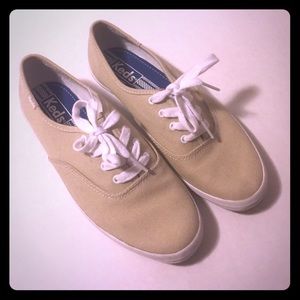 Keds Canvas Shoes size 6.5