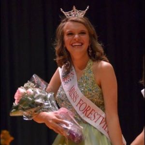 Meet your Posher, Cassy