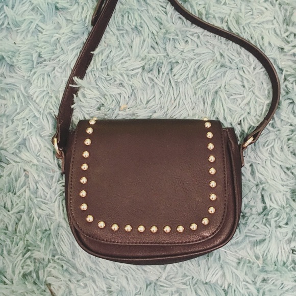 FREE black crossbody *