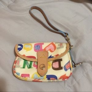 Dooney & Bourke wristlet