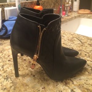 BCBG ankle boots