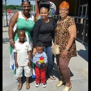 Meet your Posher, Yolanda