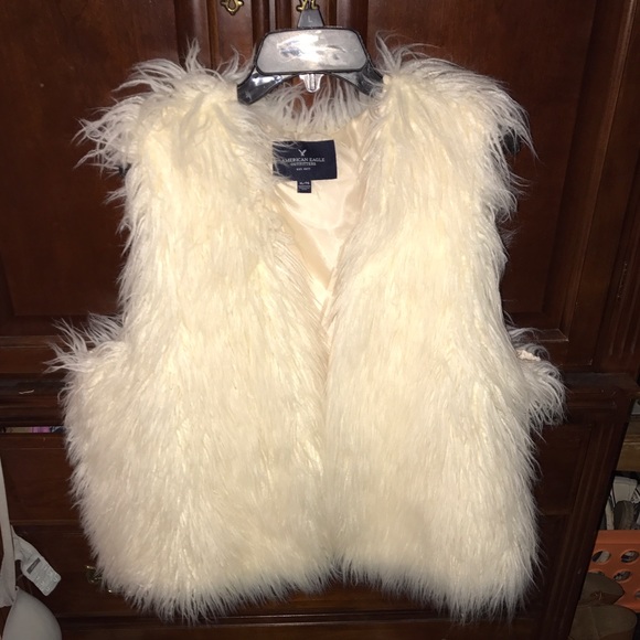 american eagle faux fur jacket
