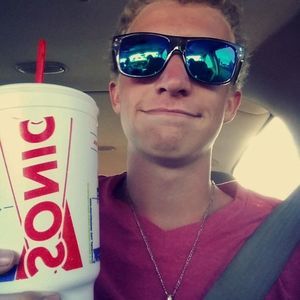 Meet your Posher, Blake