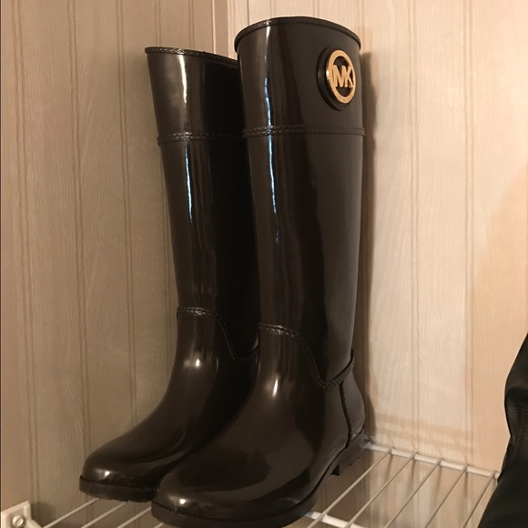 Michael Kors rain boots 8.5