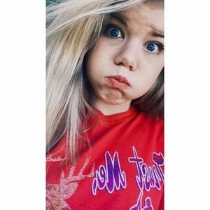 Meet your Posher, Baylee