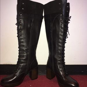 BLACK Knee High Lace Up boots by Steve Madden sz10