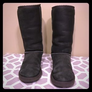 Uggs  🎉make an offer🎉