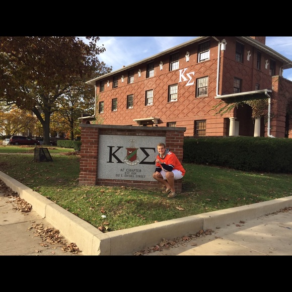 Meet your Posher, Chase - Picture 1 of 1