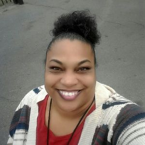 Meet your Posher, Veronica
