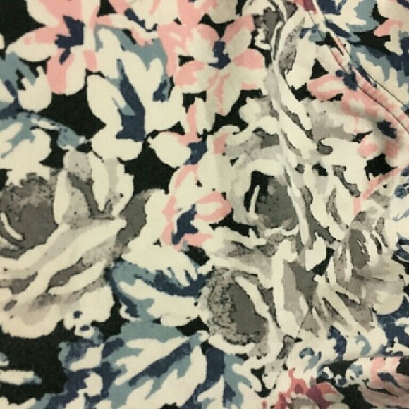 Leggings - Picture 2 of 3