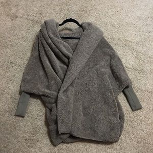 Oversized Travel Sweater