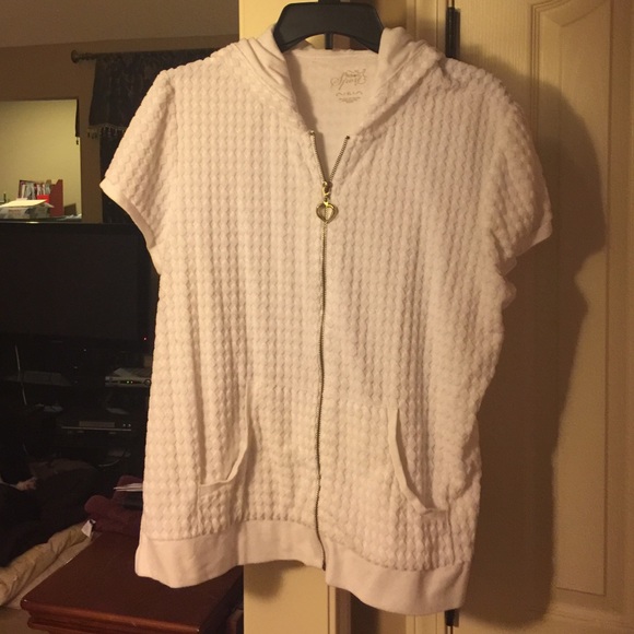 White short sleeved zip up jacket