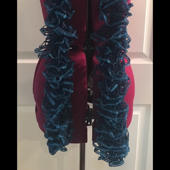 Handmade Knitted Ruffle Scarf - Picture 3 of 4