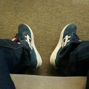 Meet your Posher, Romeo