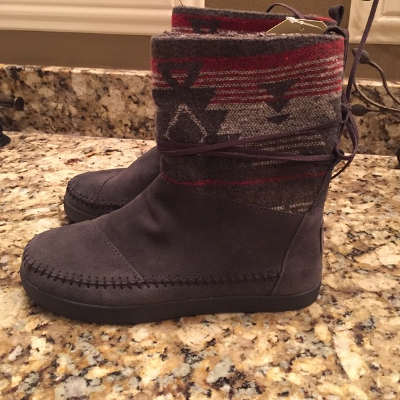 Toms Nepal boot