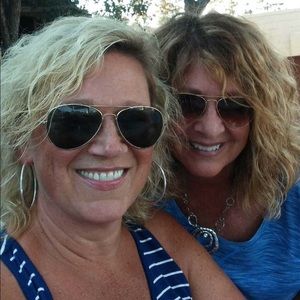 Meet your Posher, Cindi