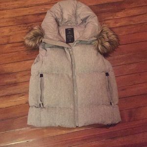 Gap Outdoor Edition Gray Feaux Fur Puffer Vest