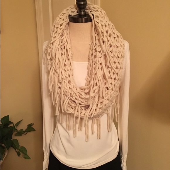 Steve Madden Accessories - Steve Madden Ivory Fringed Infinity Scarf