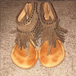 Brown fringed sandals