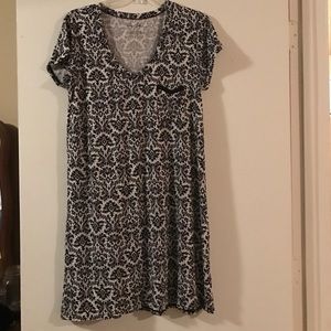 Damask nightshirt/gown