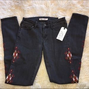 NWT boho embroidered jeans