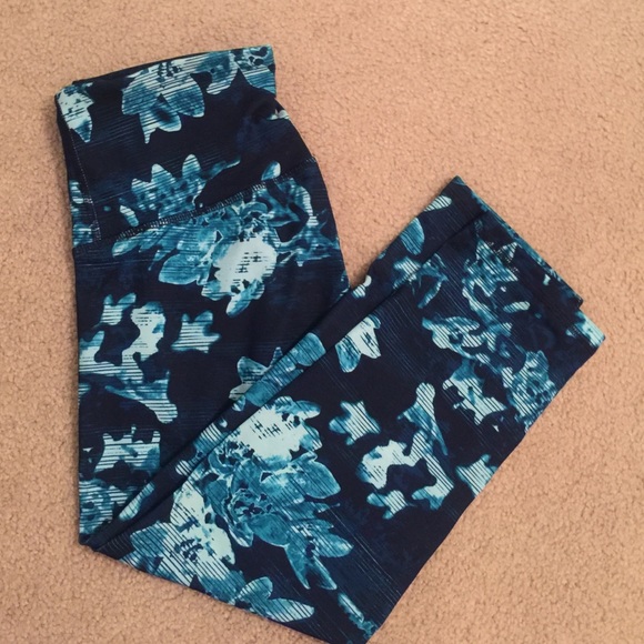 Patterned leggings